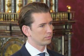 После отставки Себастьяна Курца в Австрии сменился канцлер