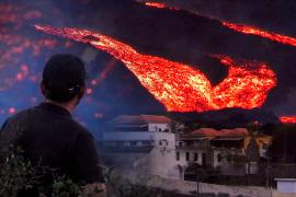 Туристы спешат посмотреть на извергающийся вулкан Кумбре-Вьеха