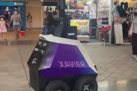 Роботы патрулируют улицы Сингапура