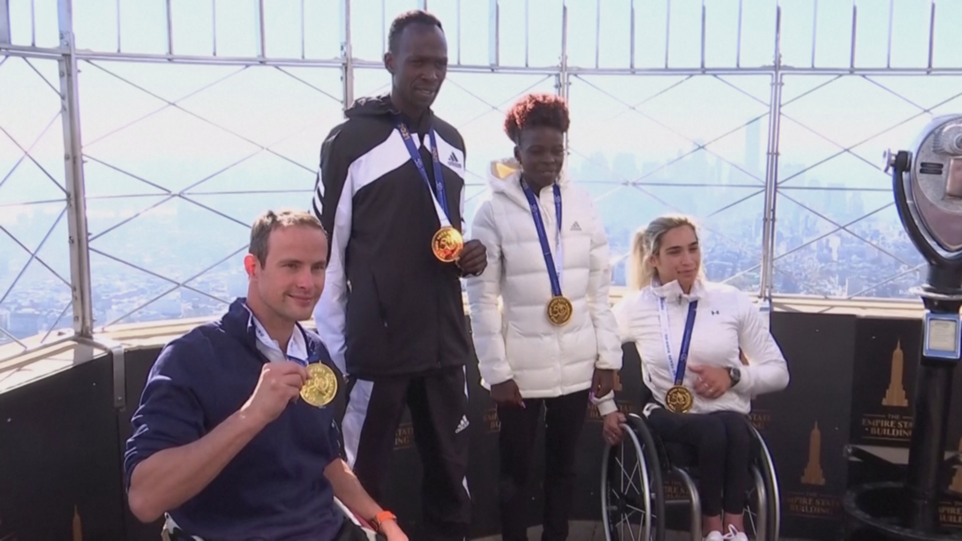 В Нью-Йоркском марафоне победили кенийцы