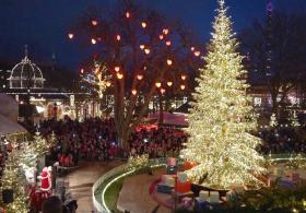Миллион огней украсил датский парк «Тиволи» в предвкушении Рождества
