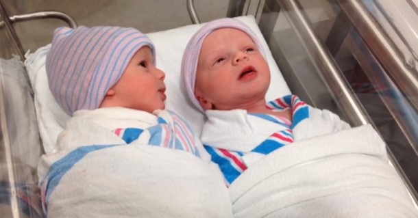 Видео, как общаются младенцы-близнецы, посмотрели 14 млн раз