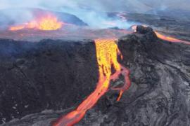 Захватывающие кадры извержения вулкана