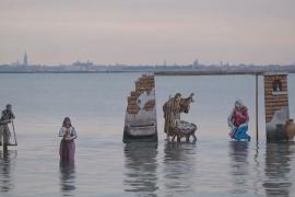 Рождественский вертеп на воде украсил Венецианскую лагуну