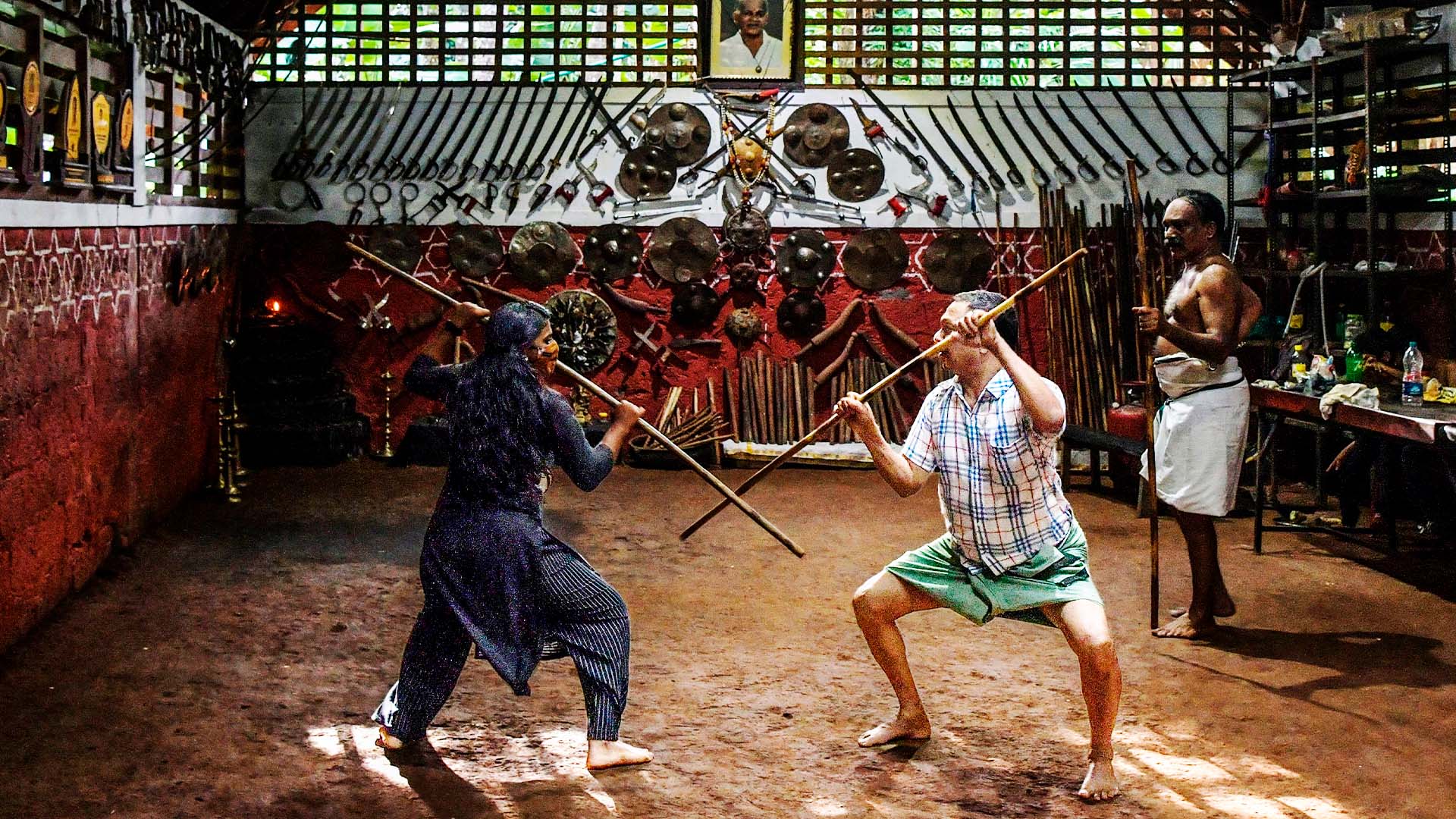 Древнее боевое искусство помогает индийцам укрепить здоровье