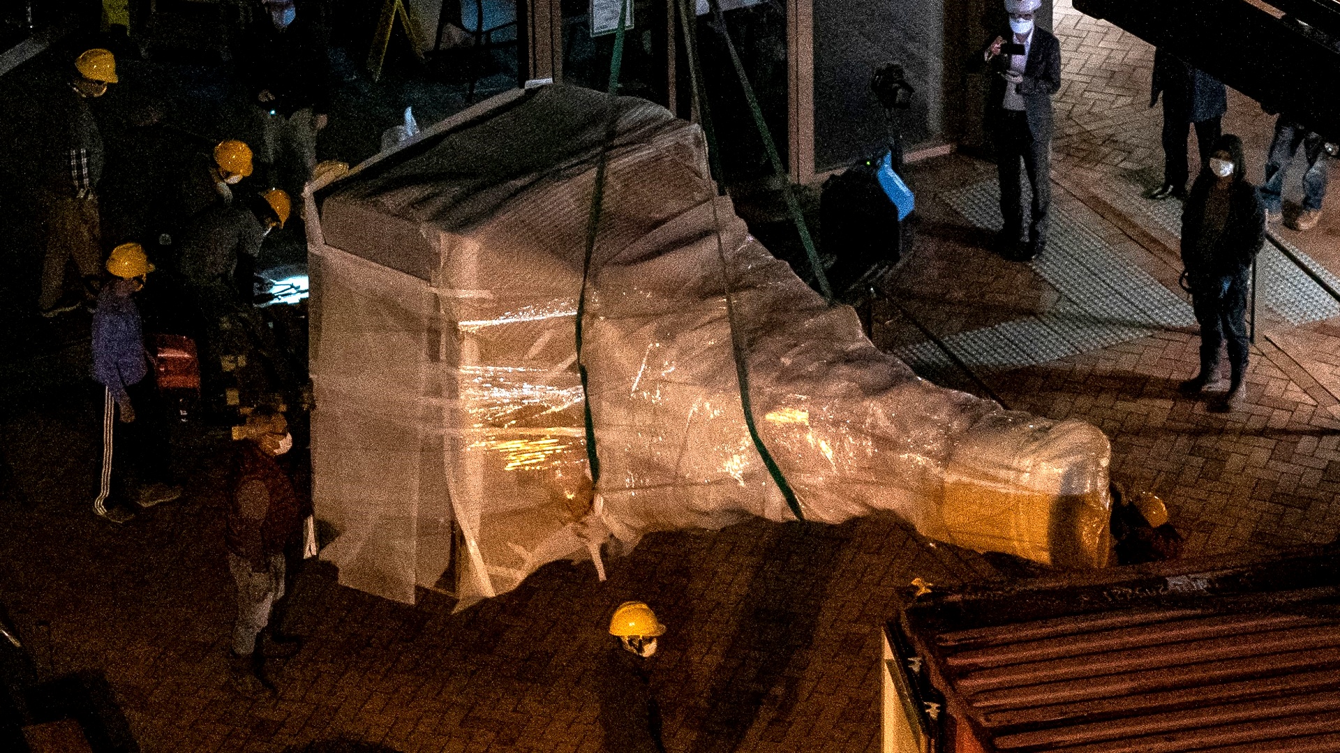«Столп стыда» в Гонконге убрали под покровом ночи