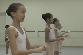Якутская девочка, чудом выжившая в тайге, мечтает стать балериной