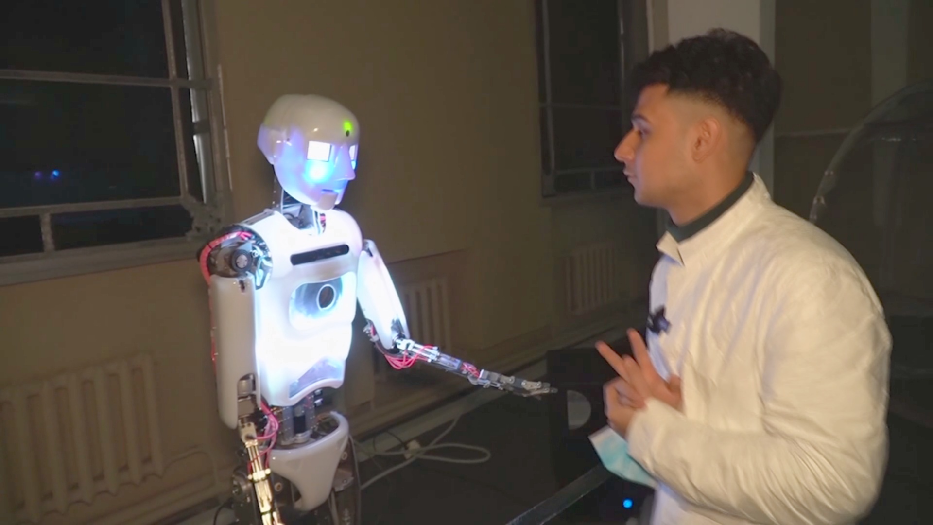 Что могут роботы: выставка в Москве вдохновляет детей стать инженерами