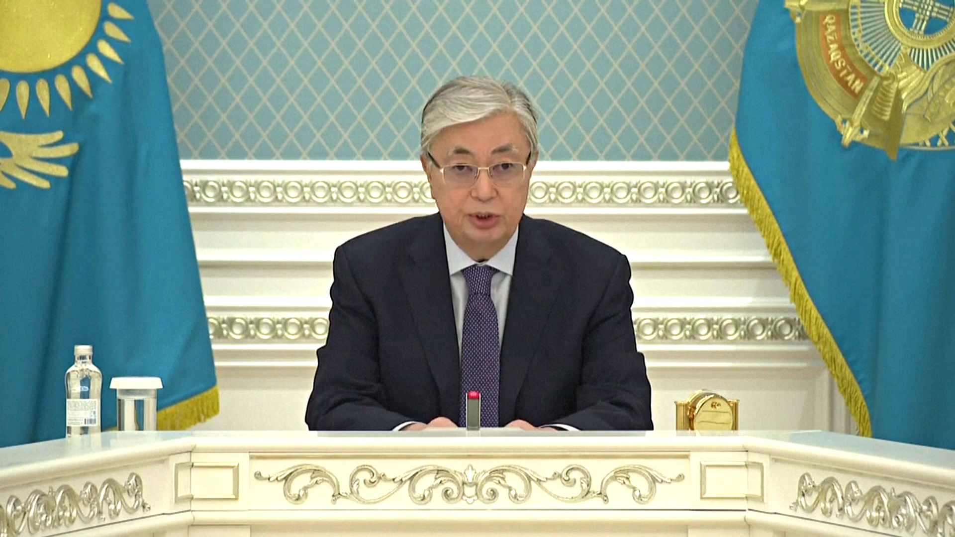 Президент Казахстана призвал международные войска