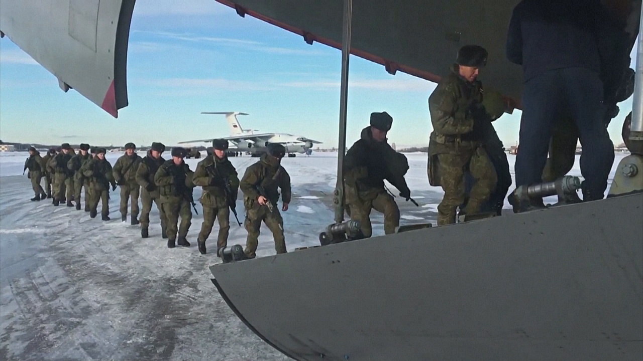 Российские войска покидают Казахстан