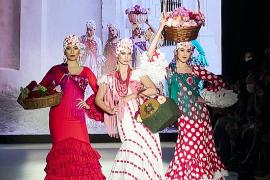 Показ мод фламенко после двухлетнего перерыва вернулся в Испанию