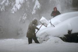 Снежный катаклизм: центр США засыпает снегом
