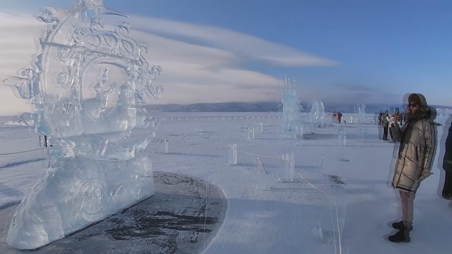 Фестиваль ледяных скульптур на Байкале посвятили народам Сибири