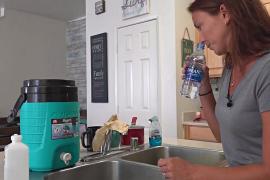 В воду на Гавайях попало топливо, тысячи людей отравились