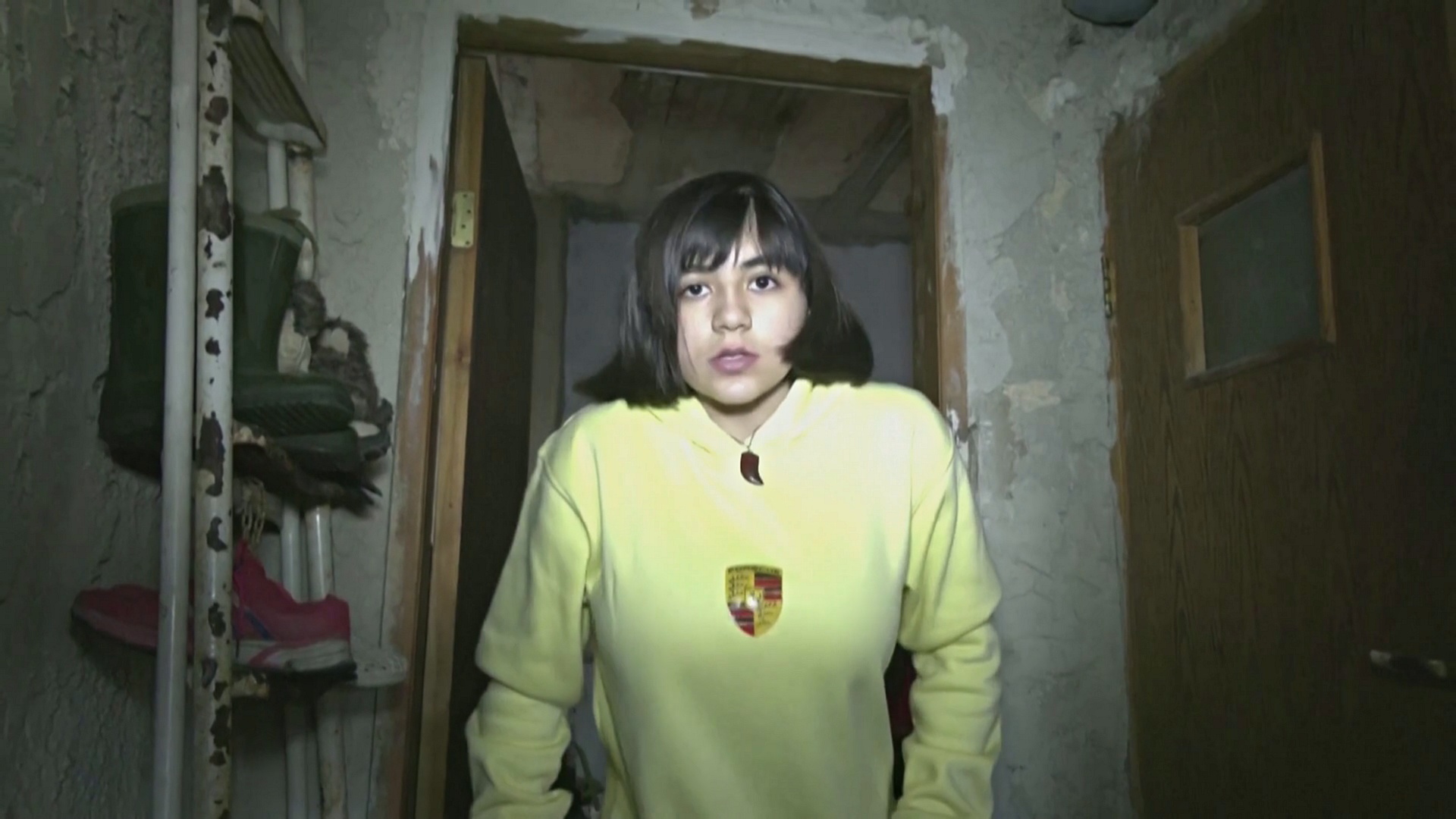 Встать на ноги: 15-летняя сирийка мечтает оправиться от травмы войны