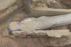 Древний саркофаг нашли под собором Парижской Богоматери
