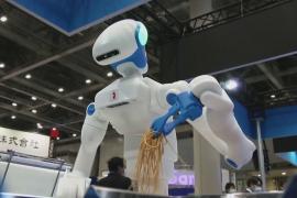 В Японии сделали робота с руками-вилками