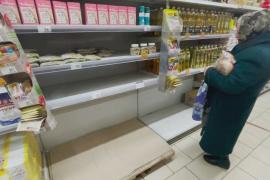 Россияне скупают сахар и соль на фоне санкций и падения рубля
