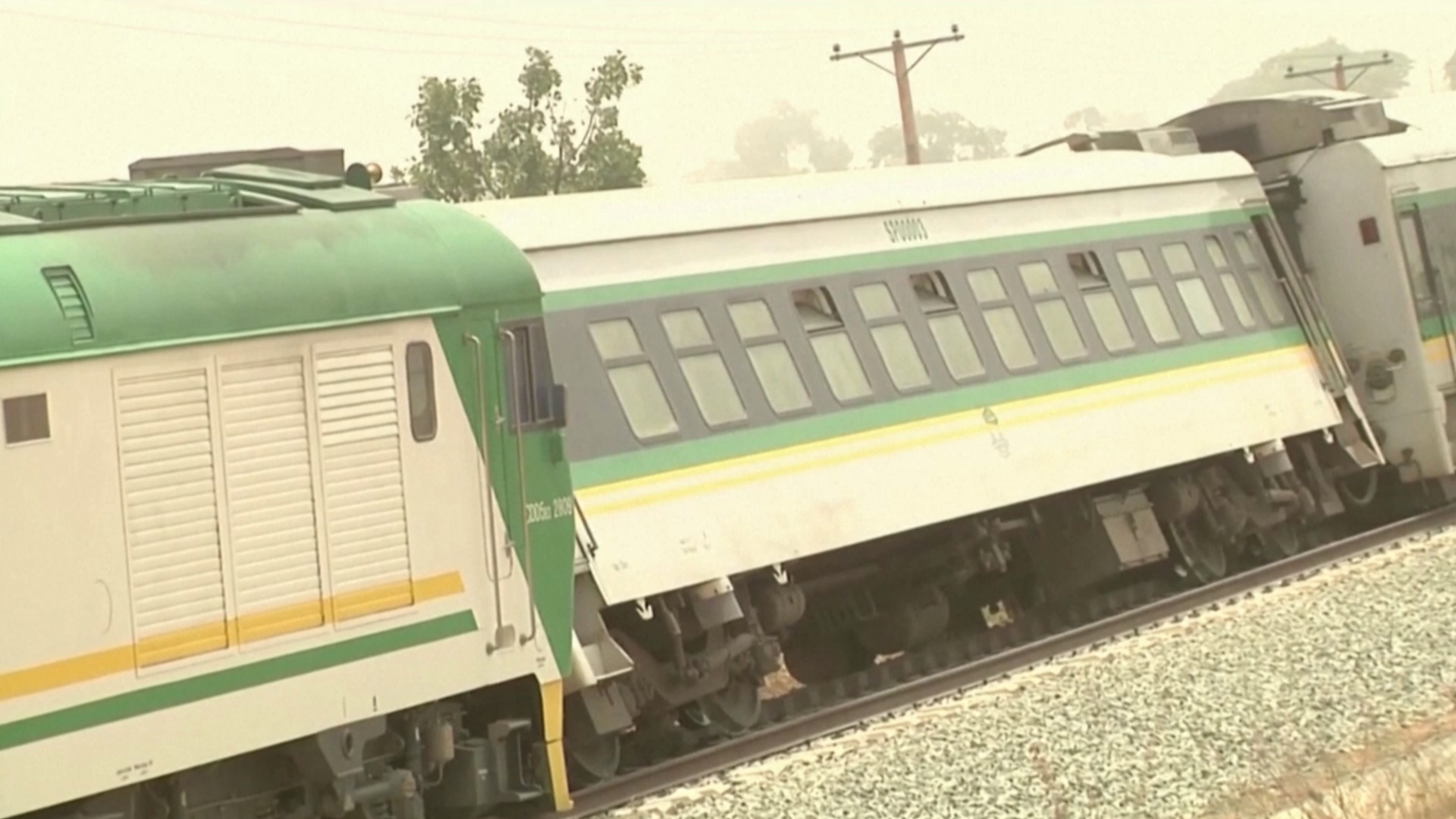В Нигерии взорвали и обстреляли пассажирский поезд, есть жертвы
