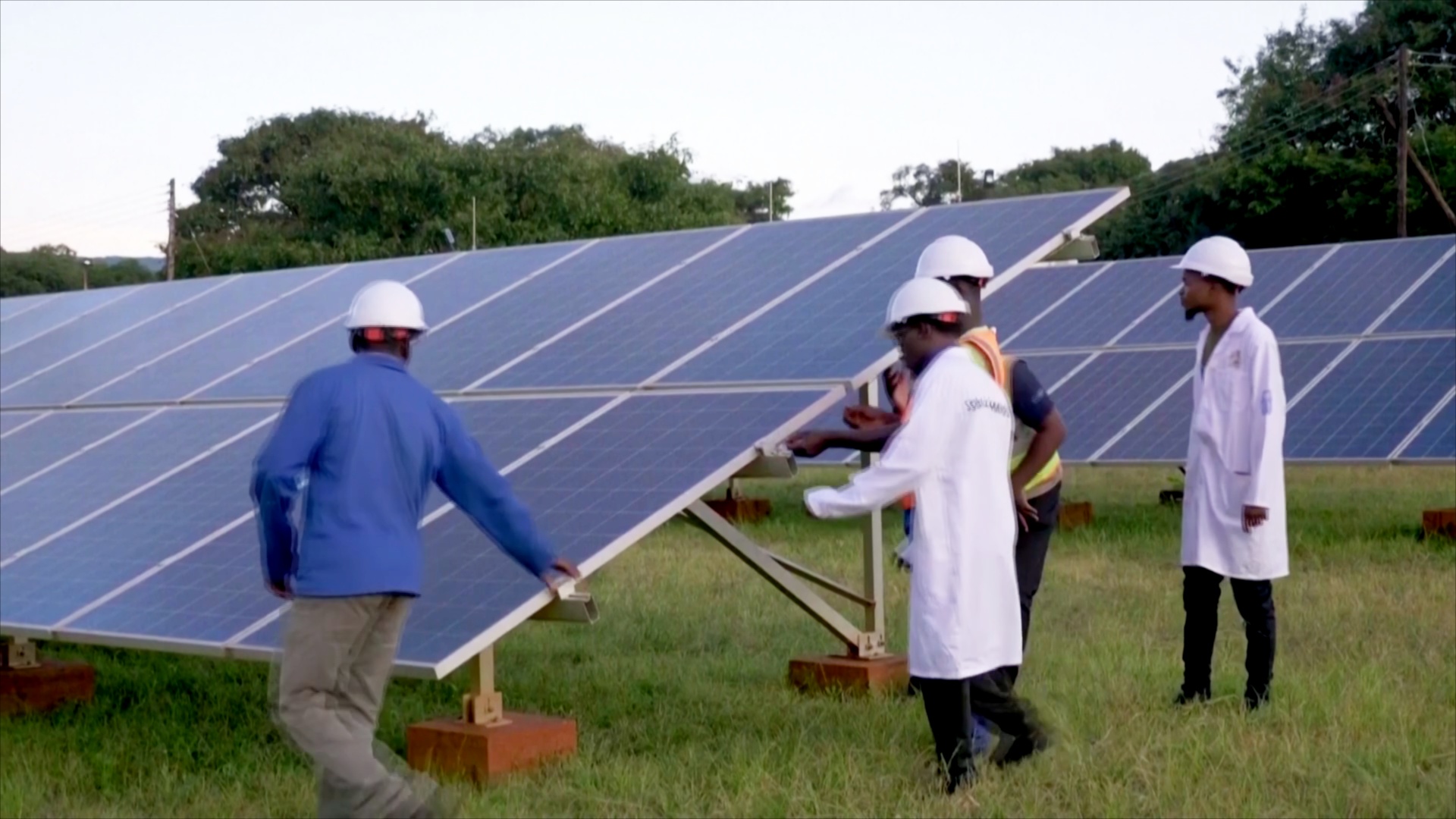 Солнечная электростанция облегчает быт сельчан в Малави