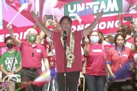 Свергнутый на Филиппинах клан Маркосов возвращается к власти