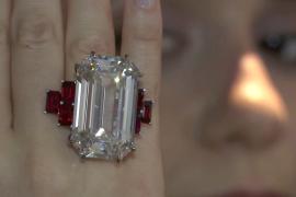 Редкое кольцо с бриллиантом в 80 карат не нашло покупателя на аукционе