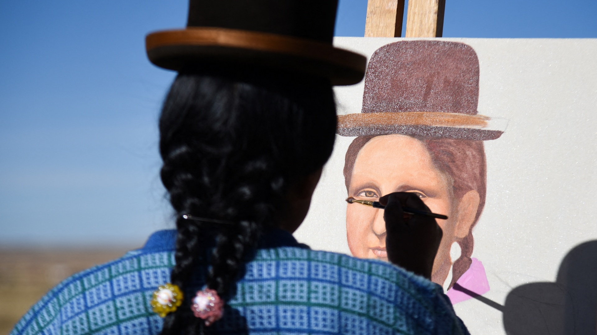 «Мону Лизу» в образе чолиты нарисовала боливийская художница