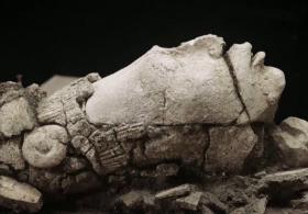 В мексиканском Паленке нашли каменную голову бога кукурузы