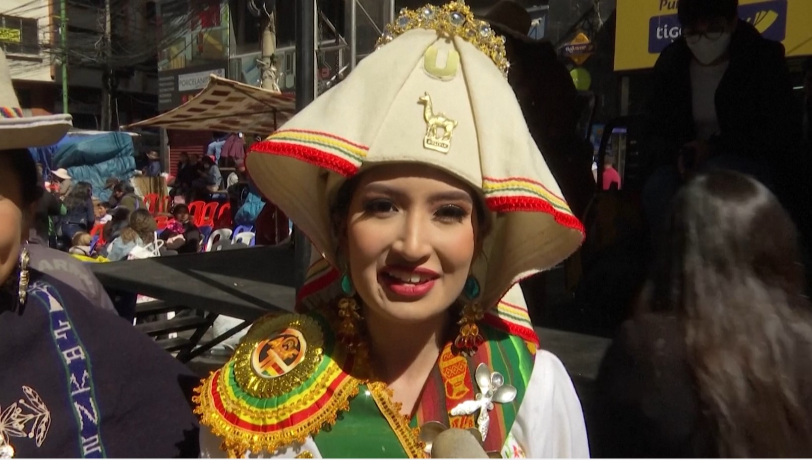 60 000 танцоров: в Боливии прошёл красочный фестиваль