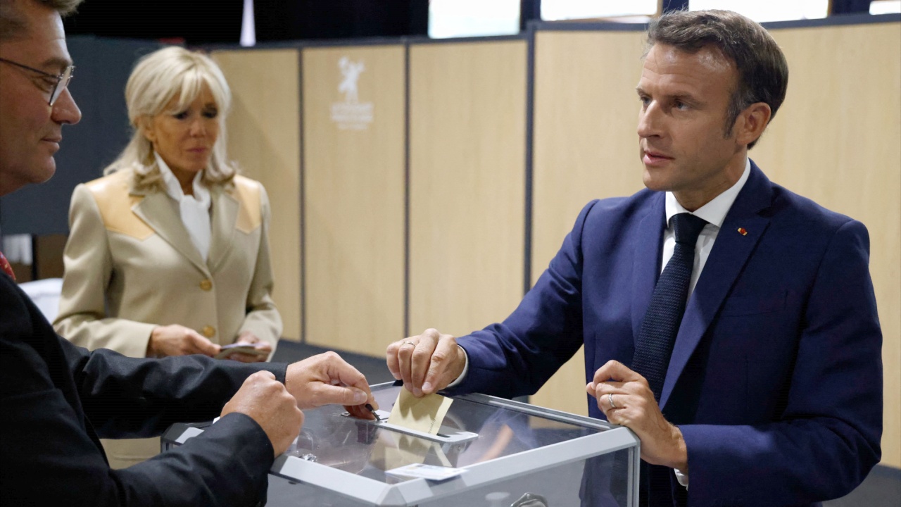 Парламентские выборы во Франции: партия Макрона победила с минимальным отрывом