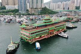 Гонконг прощается со знаменитым плавучим рестораном