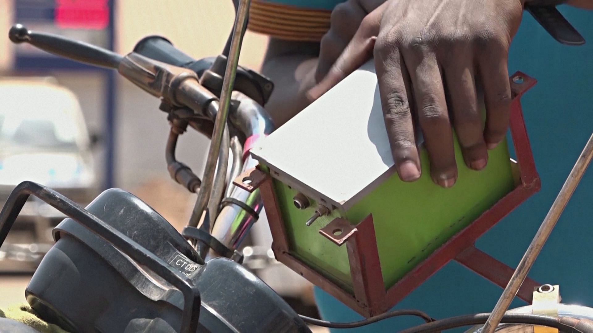 Дешёвые датчики качества воздуха разработали в Уганде