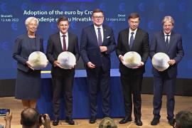 ЕС официально признал Хорватию 20-м членом еврозоны