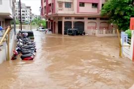 Наводнения вызвали хаос на западе Индии