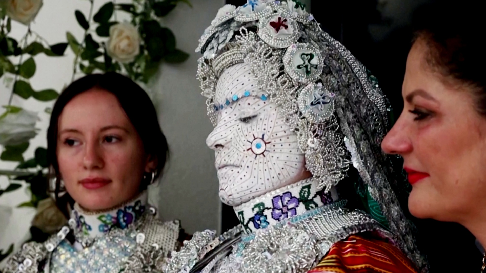 Маска-макияж: древний ритуал на косовской свадьбе