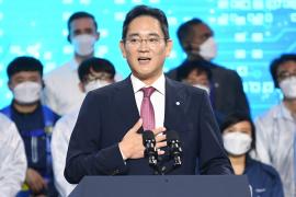 Президент Южной Кореи помиловал главу Samsung