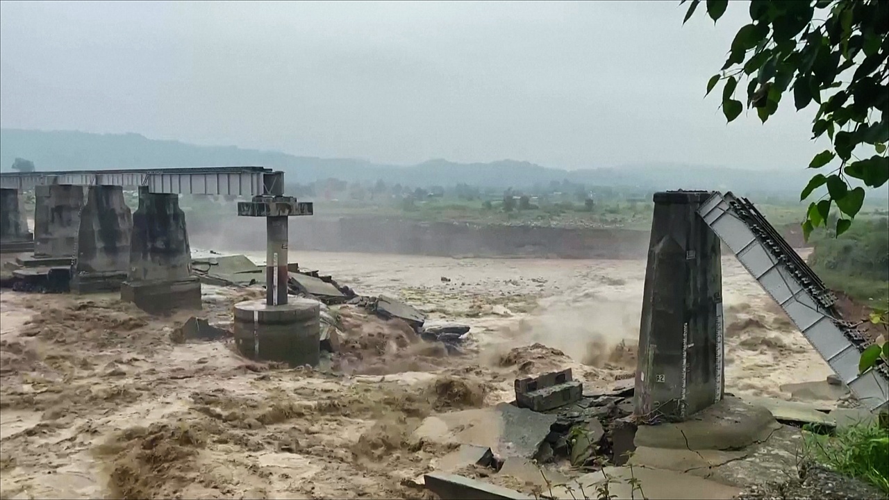 50 человек за три дня погибли в Индии в результате наводнений