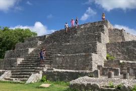В Мексике восстанавливают древнее жилище правителей майя