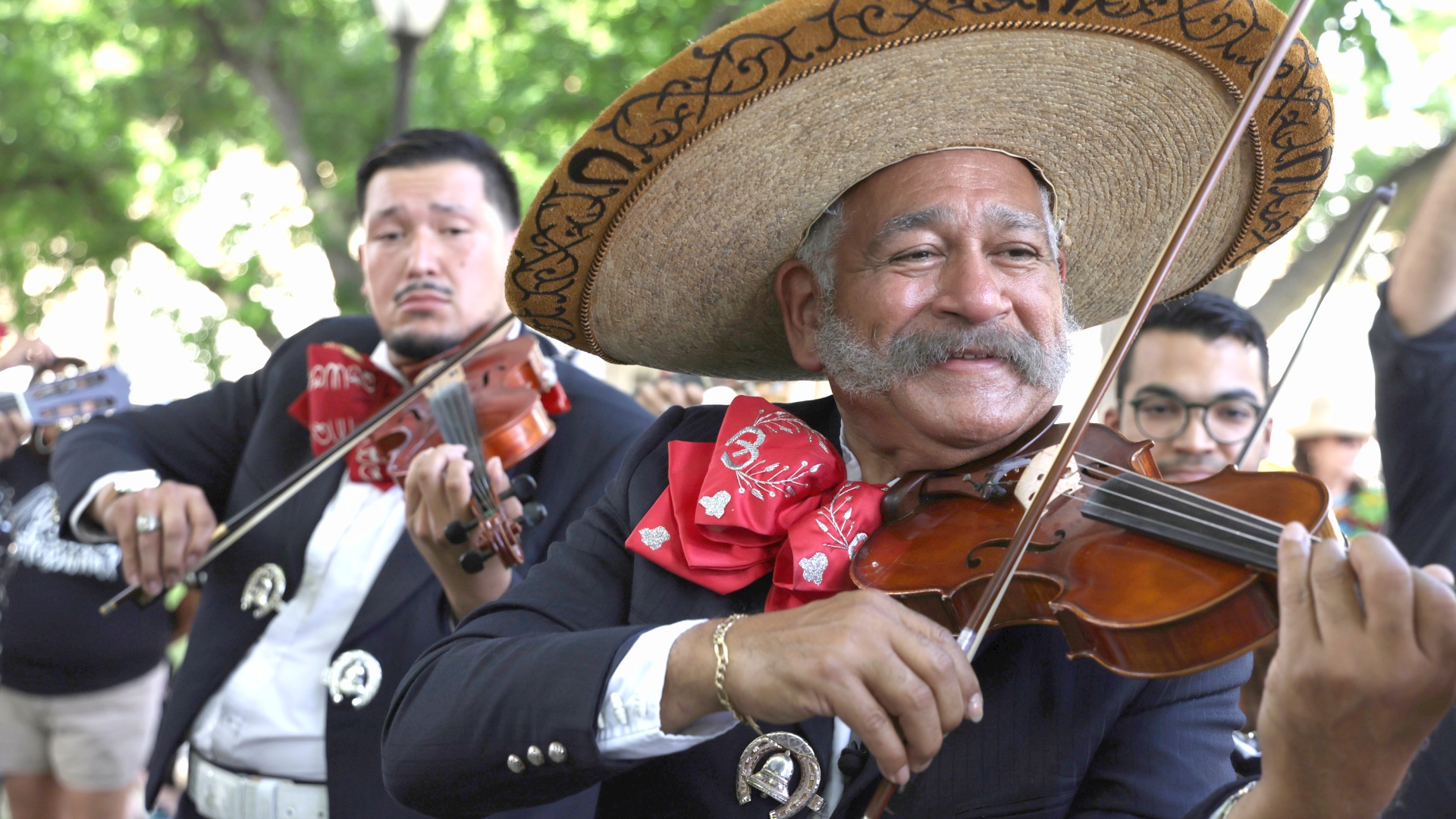 Фестиваль мариачи наполнил музыкой мексиканскую Гвадалахару