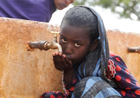 ООН: 730 детей умерли за полгода в центрах помощи голодающим в Сомали