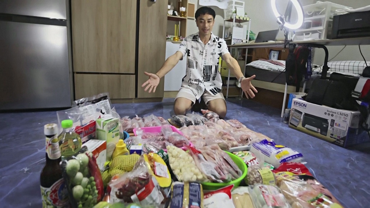 Тайский тиктокер учит, как можно экономить на продуктах