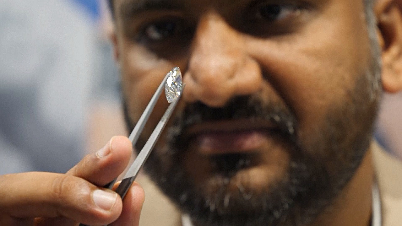Лабораторные бриллианты сверкают на европейском рынке