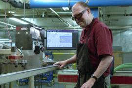 Слепым людям даёт работу завод, выполняющий заказы для аэрокосмических компаний в США