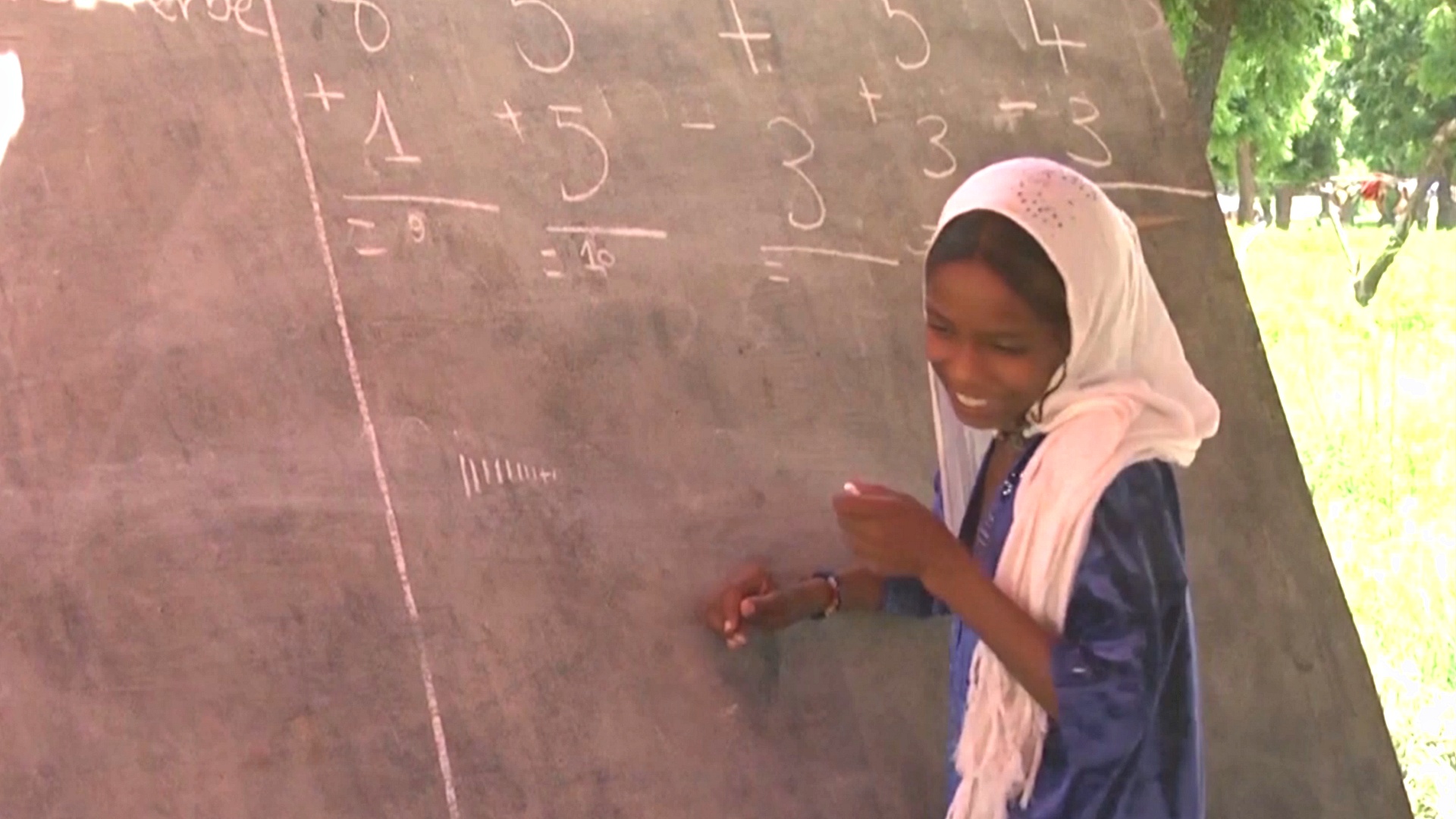 В Чаде передвижная школа помогает детям кочевникам получать знания