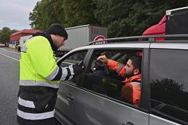 Чехия начала контроль на границе со Словакией из-за мигрантов