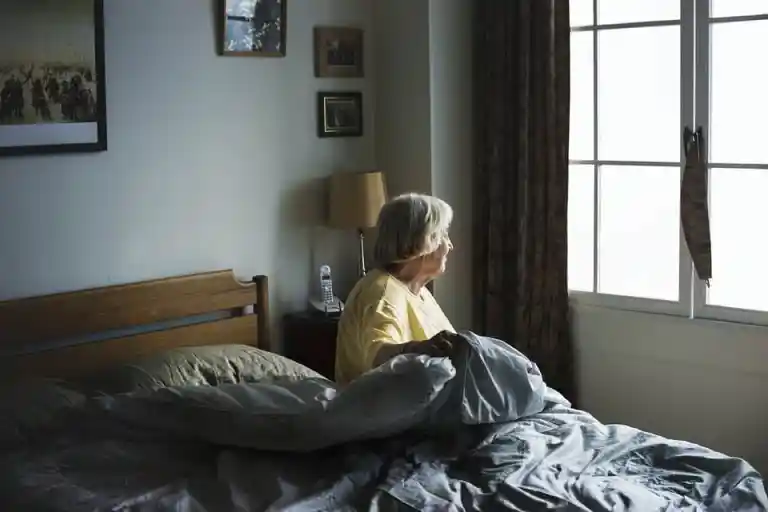 Как жители дома престарелых катались с горки. Видео набрало 8 млн просмотров.