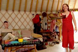 Венгры переселяются в юрты