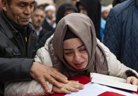 В Турции похоронили более 40 шахтёров, погибших в результате взрыва
