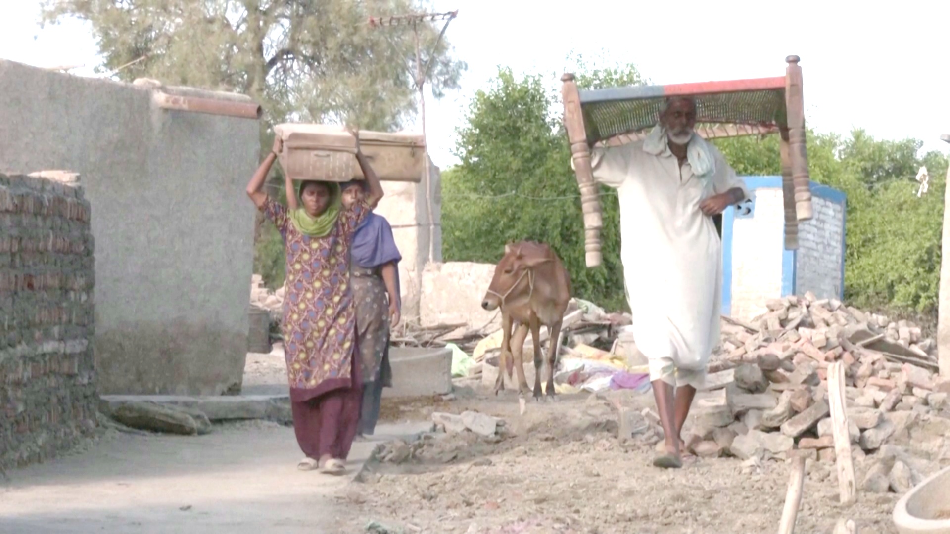 Вернуться на руины: что ждёт пакистанцев после наводнений