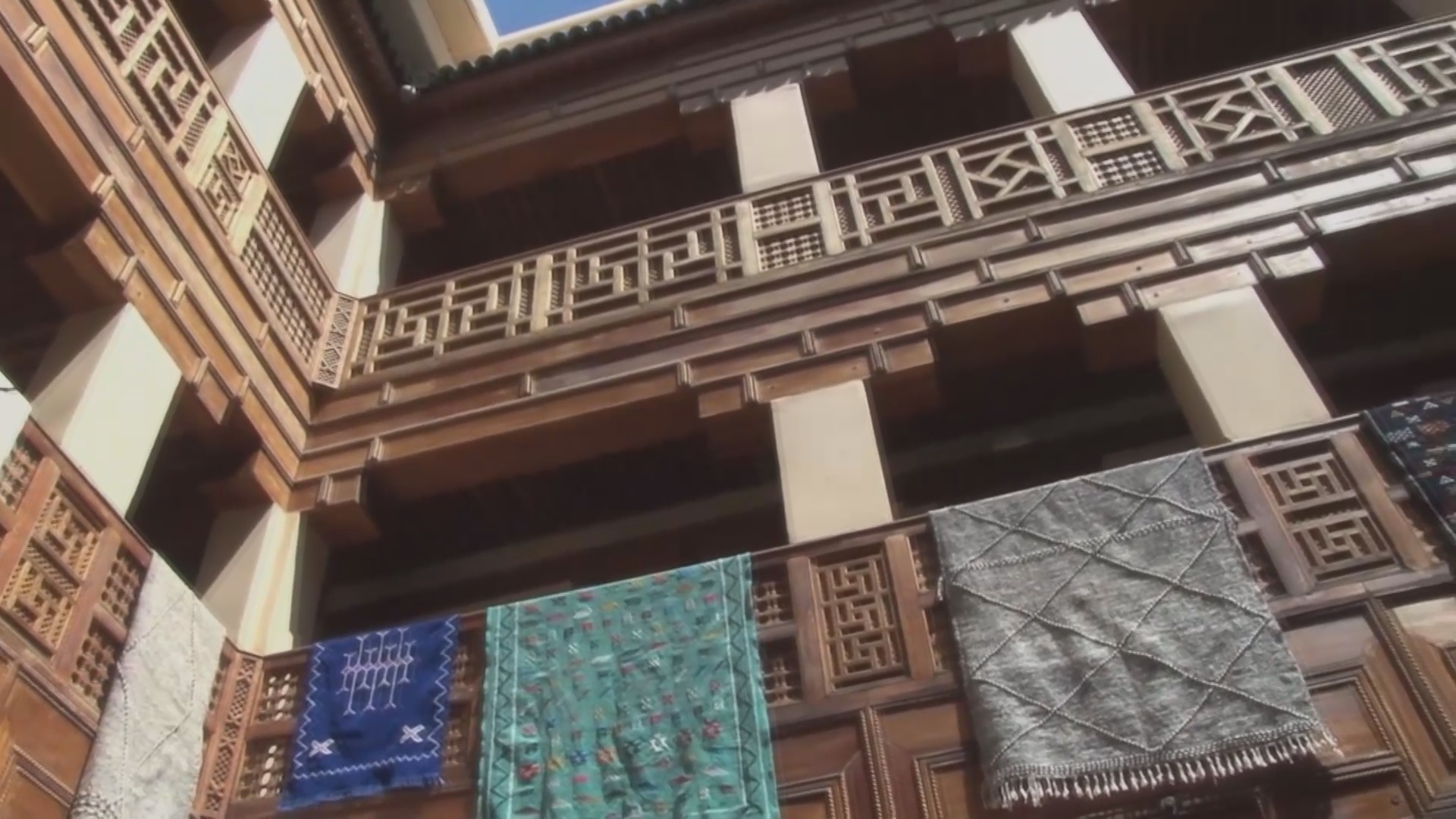 Старинные торговые центры с мастерскими возрождают в Марокко